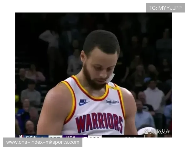 库里12记三分照样输球，勇士问题早就不在外线