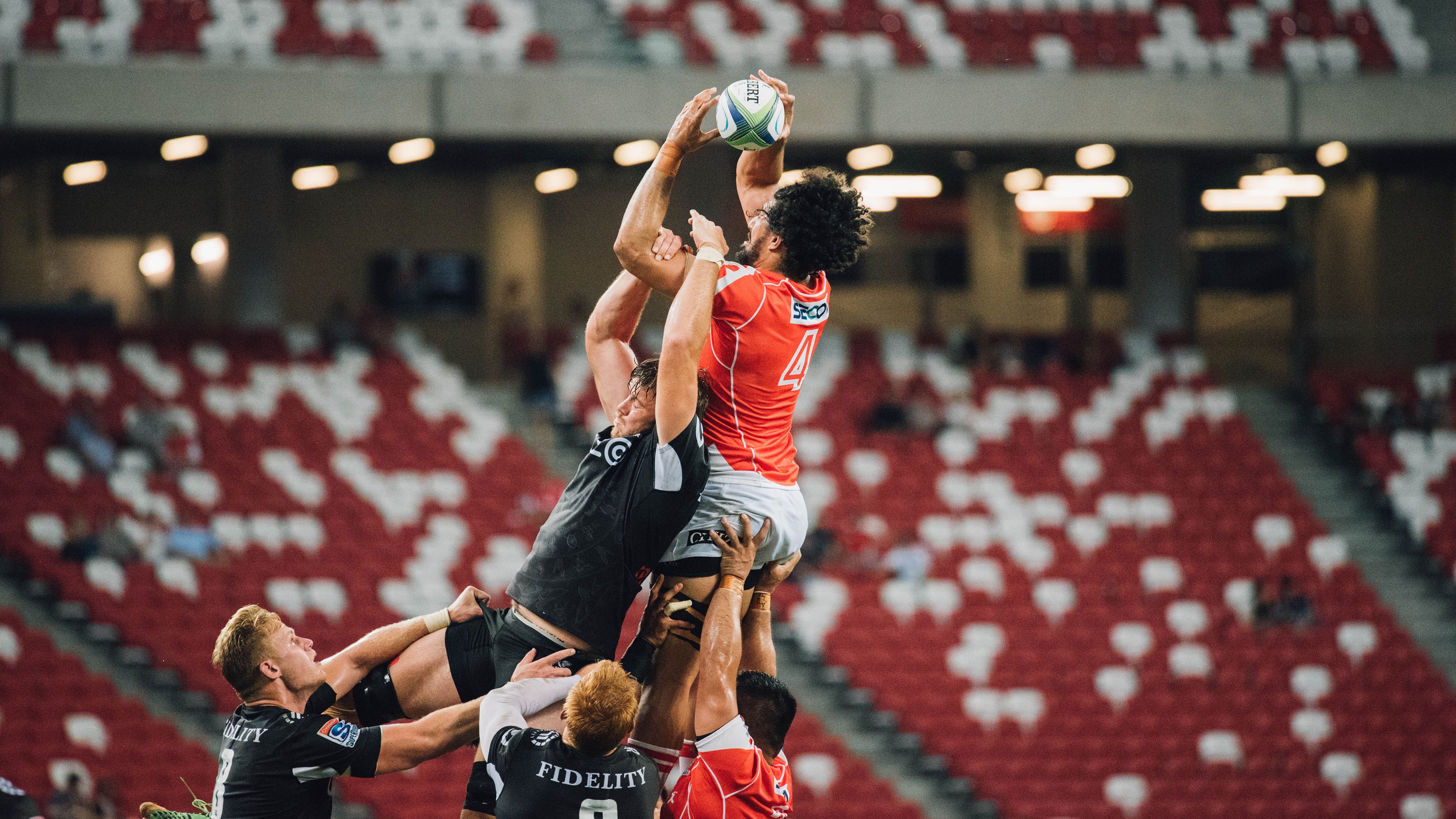 弗朗索瓦·霍尔茨豪伊泽：防守与进攻双重威胁，南非队的战术支柱