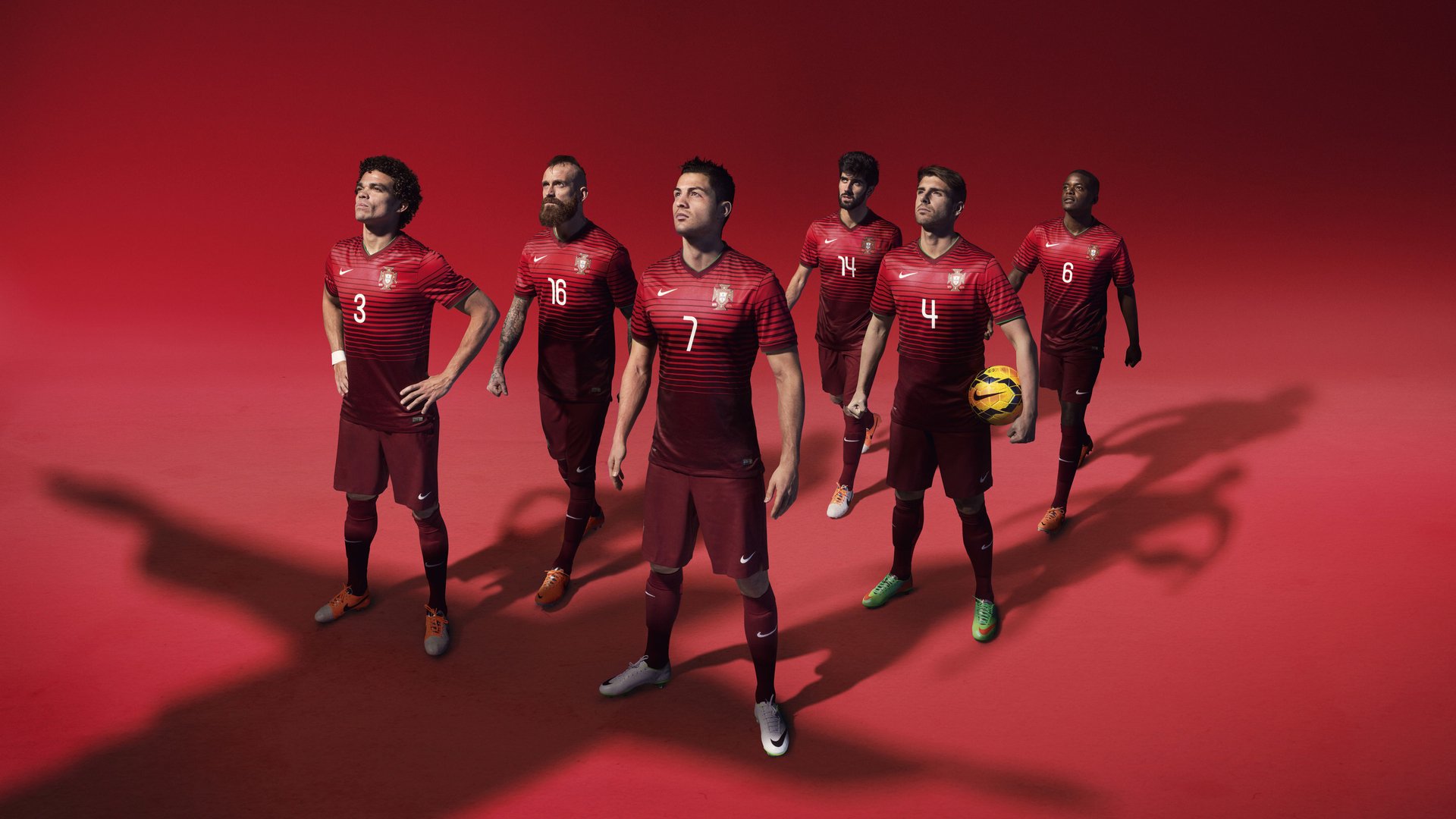 湖人核心训练照曝光肌肉线条惊人，nba湖人训练